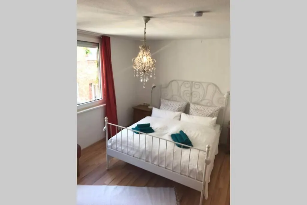 Sonnige 2-Zimmerwohnung Mit Veranda Stuttgart Germany