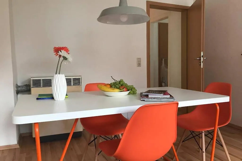 Sonnige 2-Zimmerwohnung Mit Veranda Stuttgart Apartment