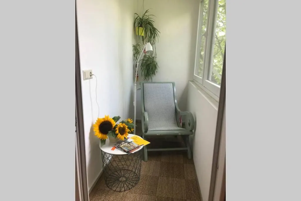 Sonnige 2-Zimmerwohnung Mit Veranda Stuttgart