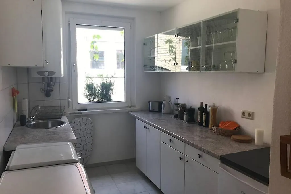 Sonnige 2-Zimmerwohnung Mit Veranda Stuttgart Apartment