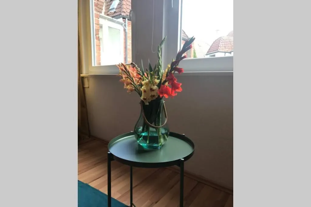 Apartment Sonnige 2-Zimmerwohnung Mit Veranda Stuttgart